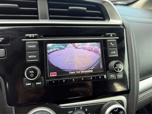 Used 2019 Honda Fit LX image 19