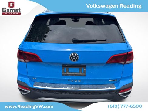 Used 2023 Volkswagen Taos SE w/ Panoramic Sunroof Package AWD/4WD image 4