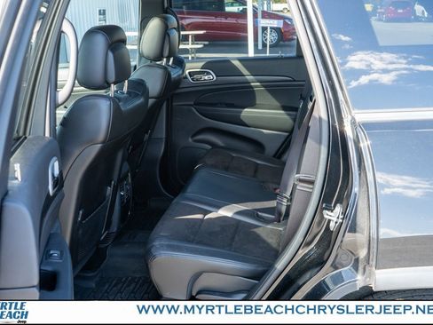 Used 2020 Jeep Grand Cherokee Laredo w/ Laredo X Package image 13