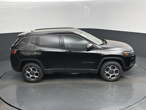 Used 2022 Jeep Compass Trailhawk w/ Trailhawk Elite Group AWD/4WD image 13
