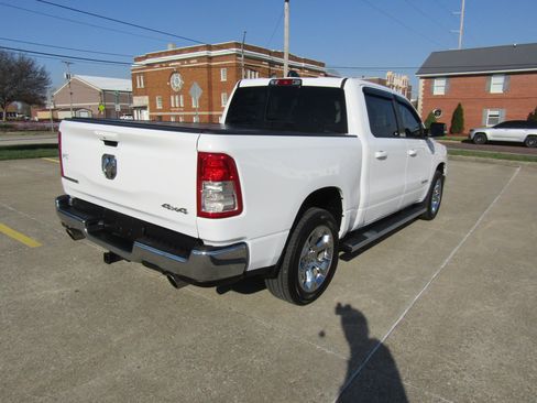 Used 2022 RAM 1500 Big Horn AWD/4WD image 3