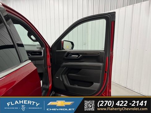 Used 2025 GMC Yukon Elevation w/ LPO, Floor Liner Package AWD/4WD image 14