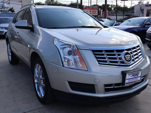 Used 2013 Cadillac SRX FWD image 1
