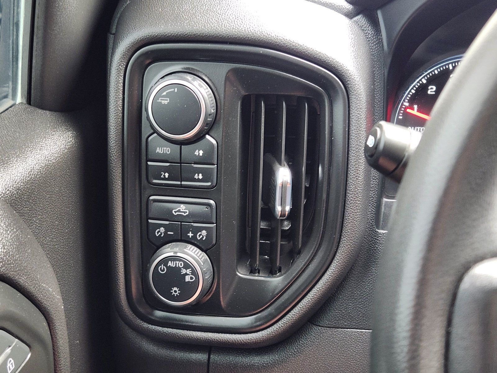 Used 2023 Chevrolet Silverado 1500 Custom Trail Boss AWD/4WD image 24