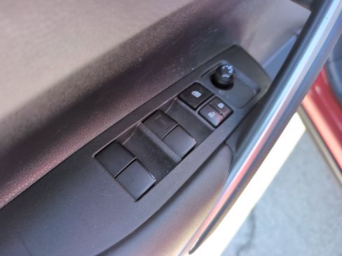 Certified 2024 Toyota Corolla Cross XLE image 15