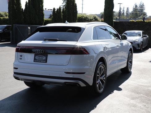 Used 2024 Audi Q8 Premium Plus AWD/4WD image 8