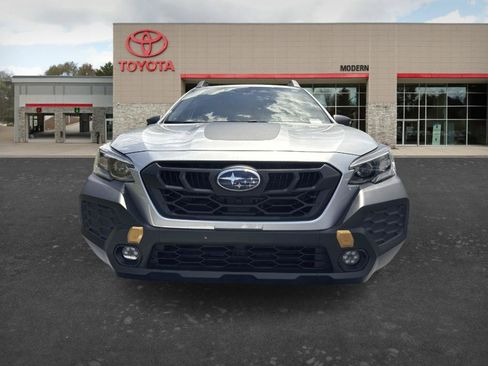 Used 2025 Subaru Outback Wilderness w/ Wilderness Package AWD/4WD image 2