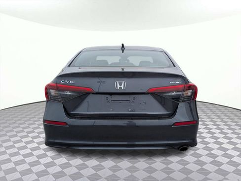 Used 2022 Honda Civic Sport image 4