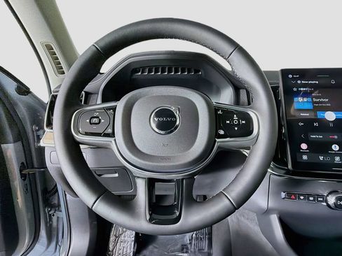 New 2026 Volvo XC90 B6 Plus w/ Protection Package Premier AWD/4WD image 11