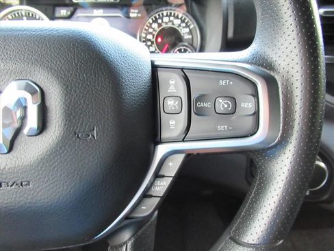 Used 2025 RAM 1500 Warlock AWD/4WD image 23