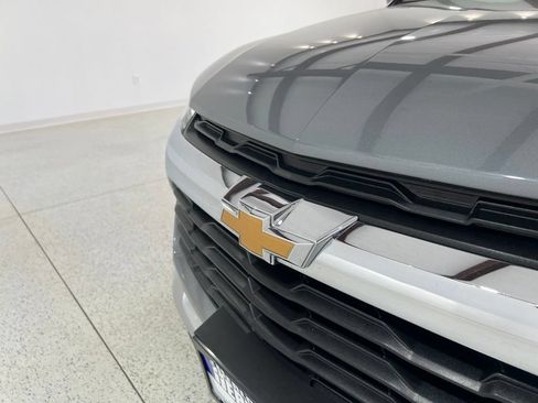 Used 2025 Chevrolet TrailBlazer LT AWD/4WD image 28