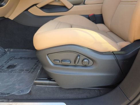 New 2026 Porsche Cayenne S image 22