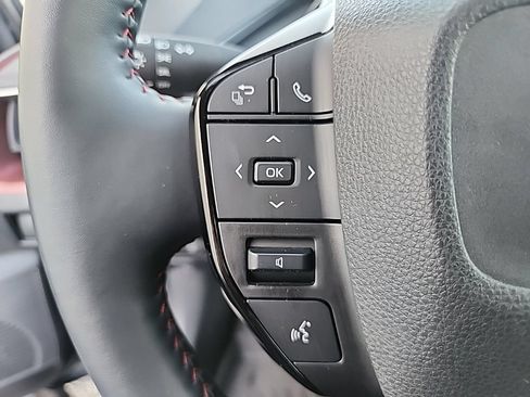 Used 2024 Toyota Prius Prime FWD image 15