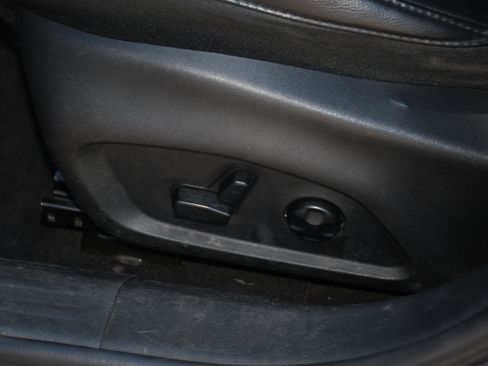 Used 2018 Jeep Compass Limited w/ Navigation Group FWD image 13