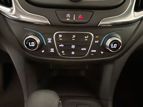 Used 2024 Chevrolet Equinox LT FWD image 22