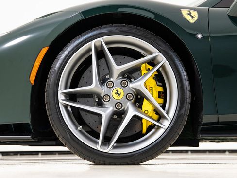 Certified 2022 Ferrari F8 Tributo RWD image 15