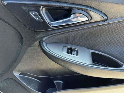 Used 2016 Chevrolet Malibu LT FWD image 46