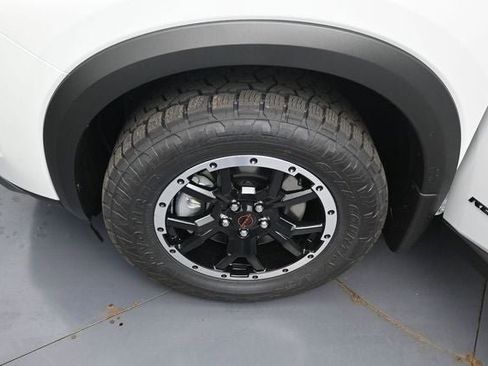 New 2026 Nissan Pathfinder Rock Creek AWD/4WD image 40