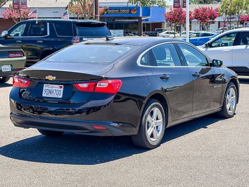 Used 2022 Chevrolet Malibu LS FWD image 4