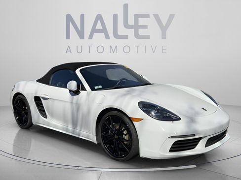 Used 2021 Porsche 718 Boxster image 6