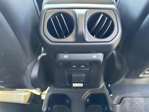 Used 2023 Jeep Gladiator Rubicon w/ LED Lighting Group image 24