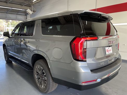 New 2026 GMC Yukon XL Elevation w/ Elevation Premium Package image 6