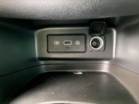 Used 2019 Chevrolet Equinox LT FWD image 29