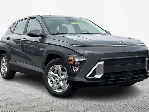New 2026 Hyundai Kona SE image 1