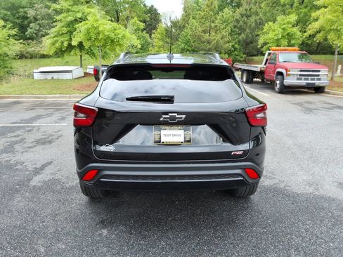 New 2026 Chevrolet Trax RS w/ Sunroof Package FWD image 6