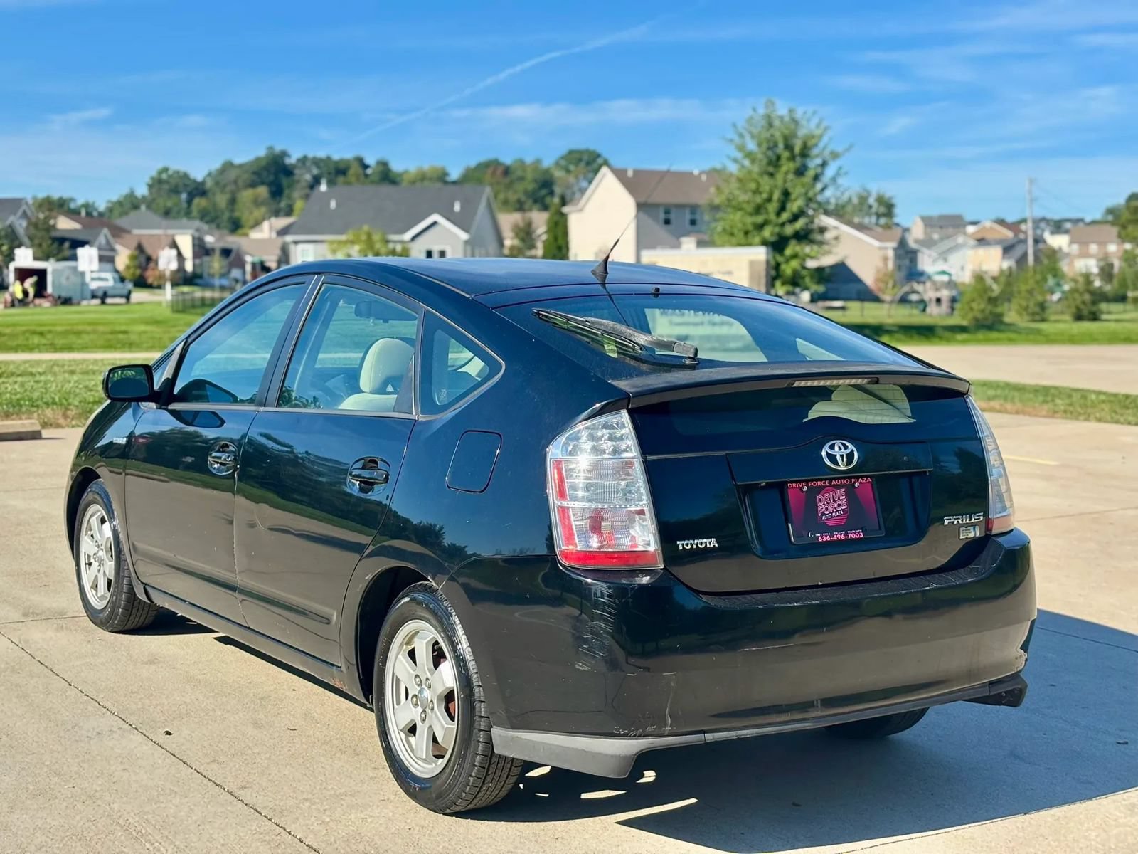 Used 2006 Toyota Prius w/ Pkg 4 FWD image 8