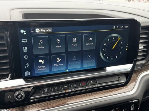 Certified 2024 Chevrolet Silverado 3500 LT w/ Convenience Package image 3