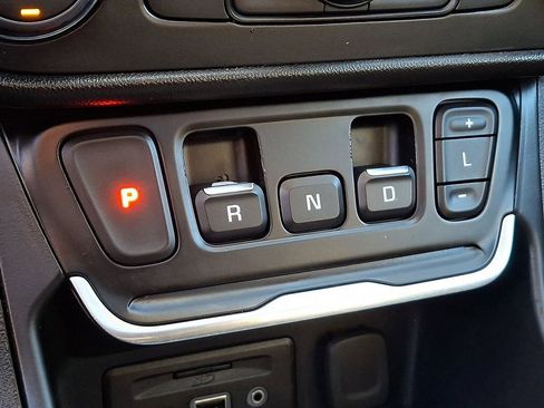 Used 2019 GMC Terrain Denali w/ Advanced Safety Package image 16