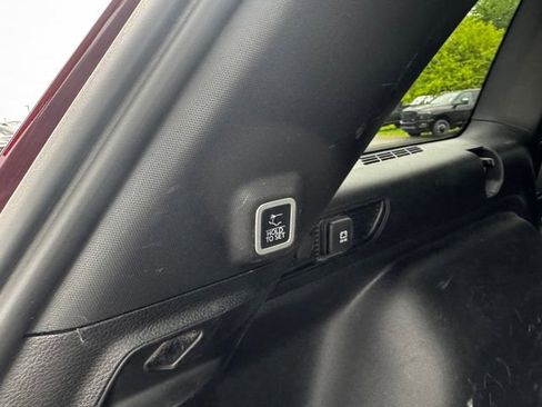 Certified 2024 Jeep Grand Cherokee Laredo X w/ Luxury Tech Group I AWD/4WD image 18