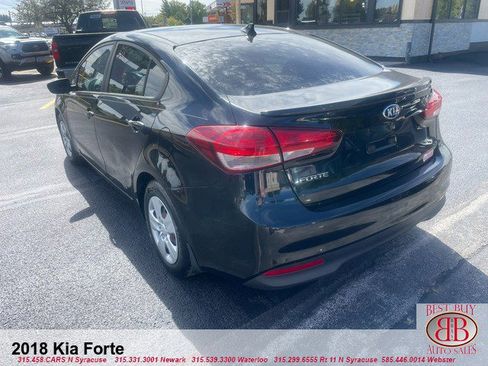 Used 2018 Kia Forte LX w/ LX Rear Camera Package image 5