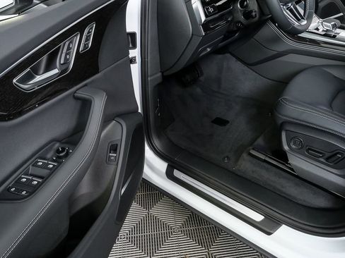 New 2026 Audi Q7 3.0T Premium Plus image 8