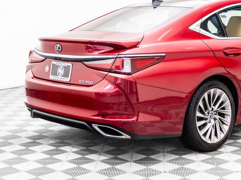 Used 2022 Lexus ES 350 Ultra Luxury w/ Accessory Package 2 FWD image 35