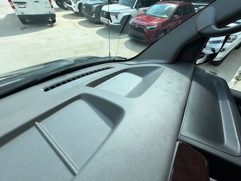 Used 2015 Chevrolet Express 2500 RWD image 80