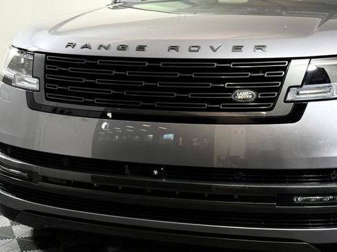 Used 2024 Land Rover Range Rover SE AWD/4WD image 12