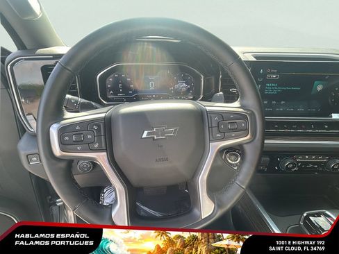 Certified 2025 Chevrolet Silverado 1500 RST AWD/4WD image 18