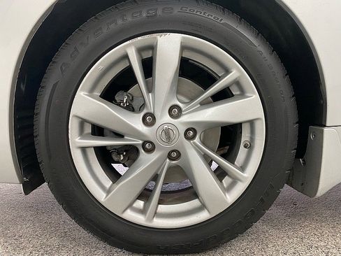 Used 2015 Nissan Altima 2.5 SV w/ Convenience Package image 22