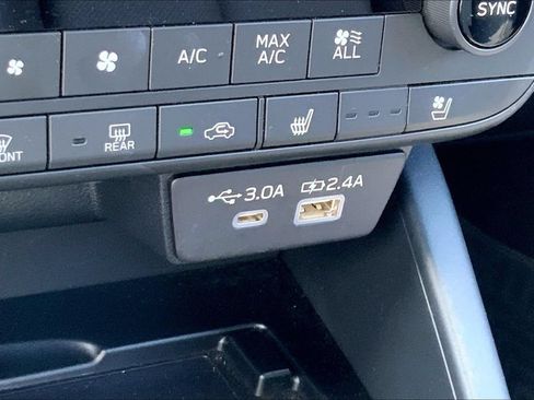 Certified 2026 Subaru Outback Touring AWD/4WD image 16