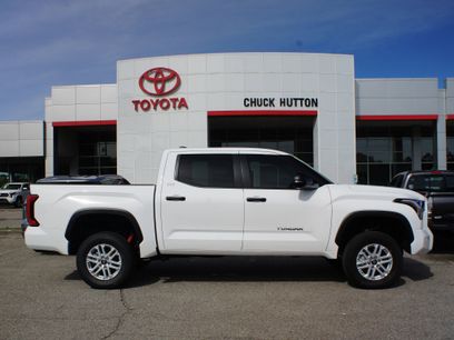 Used 2026 Toyota Tundra SR5 w/ SR5 Convenience Package
