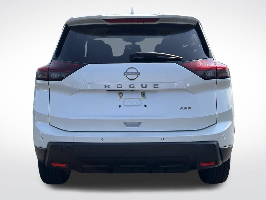 Used 2025 Nissan Rogue SV AWD/4WD image 8