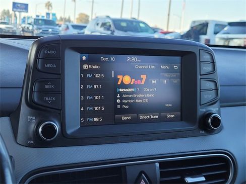 Used 2021 Hyundai Kona SEL image 9