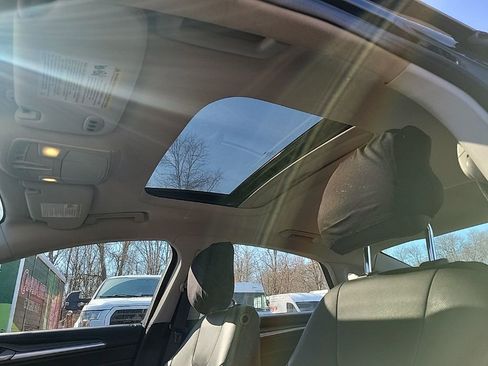 Used 2013 Ford Fusion Titanium w/ Titanium Driver Assist Pkg image 12