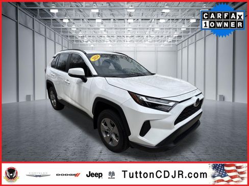Used 2024 Toyota RAV4 XLE image 1