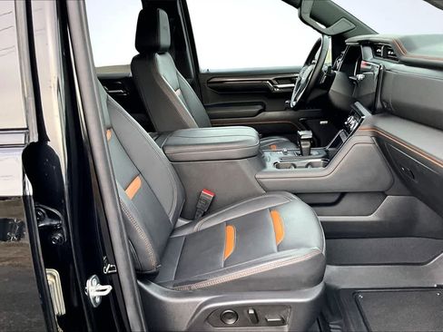 Used 2023 GMC Sierra 1500 AT4 w/ AT4 Preferred Package AWD/4WD image 14