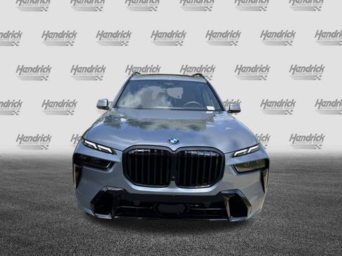New 2027 BMW X7 xDrive40i w/ M Sport Package AWD/4WD image 3