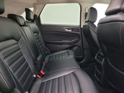 Used 2023 Ford Edge SEL image 19