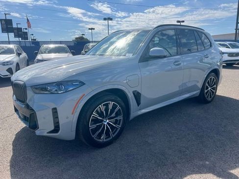 Used 2024 BMW X5 xDrive50e w/ Executive Package AWD/4WD image 7